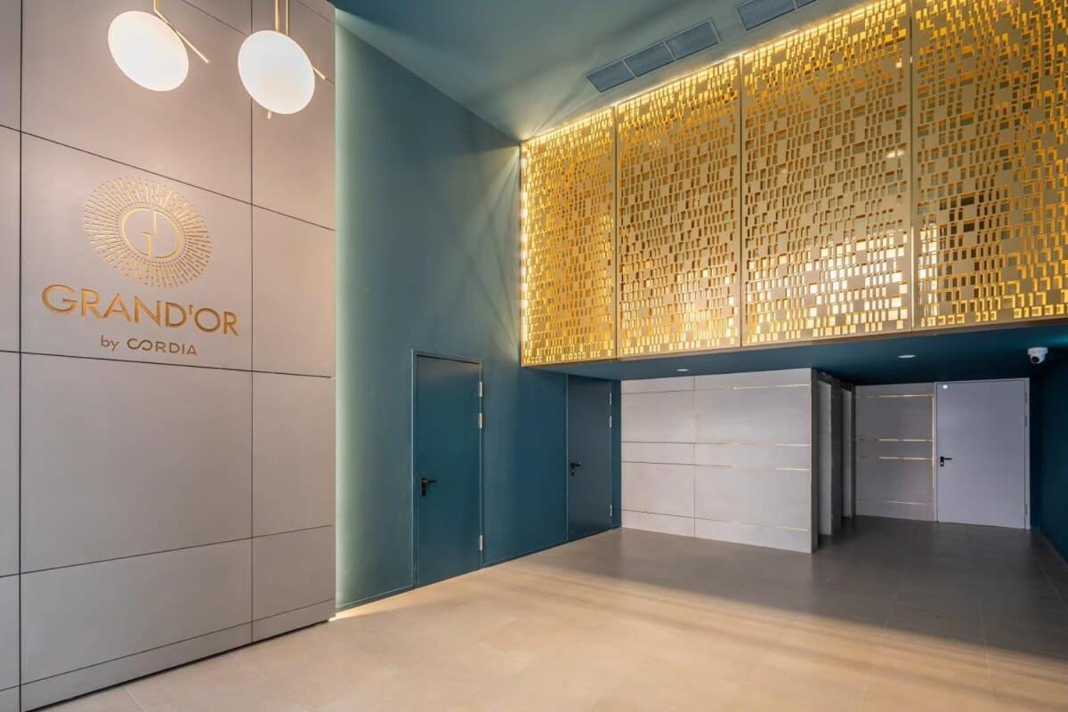 Modern Apt In Authentic Central Area Budapest Exterior photo